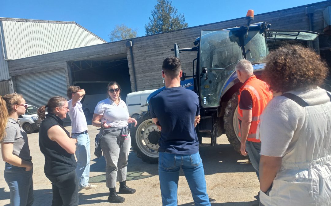 Nos stagiaires en formation BPREA se forment à la bonne posture.